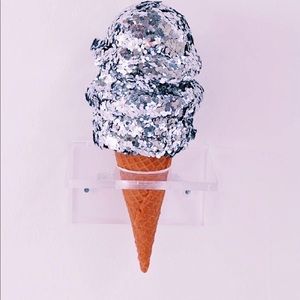 Meet your Posher, Theresa